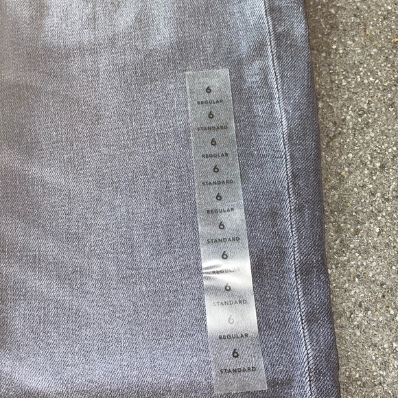 BRAND NEW AMERICAN EAGLE JEANS - Picture 6 of 8